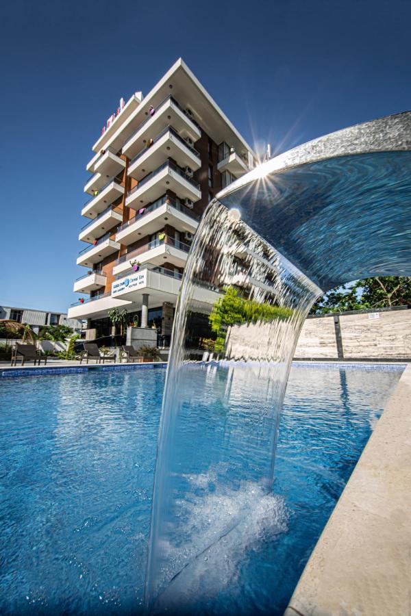 Chveni Ezo Boutique Hotel Kobuleti Extérieur photo