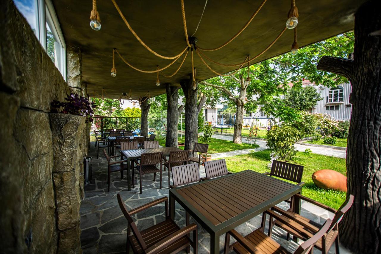 Chveni Ezo Boutique Hotel Kobuleti Extérieur photo