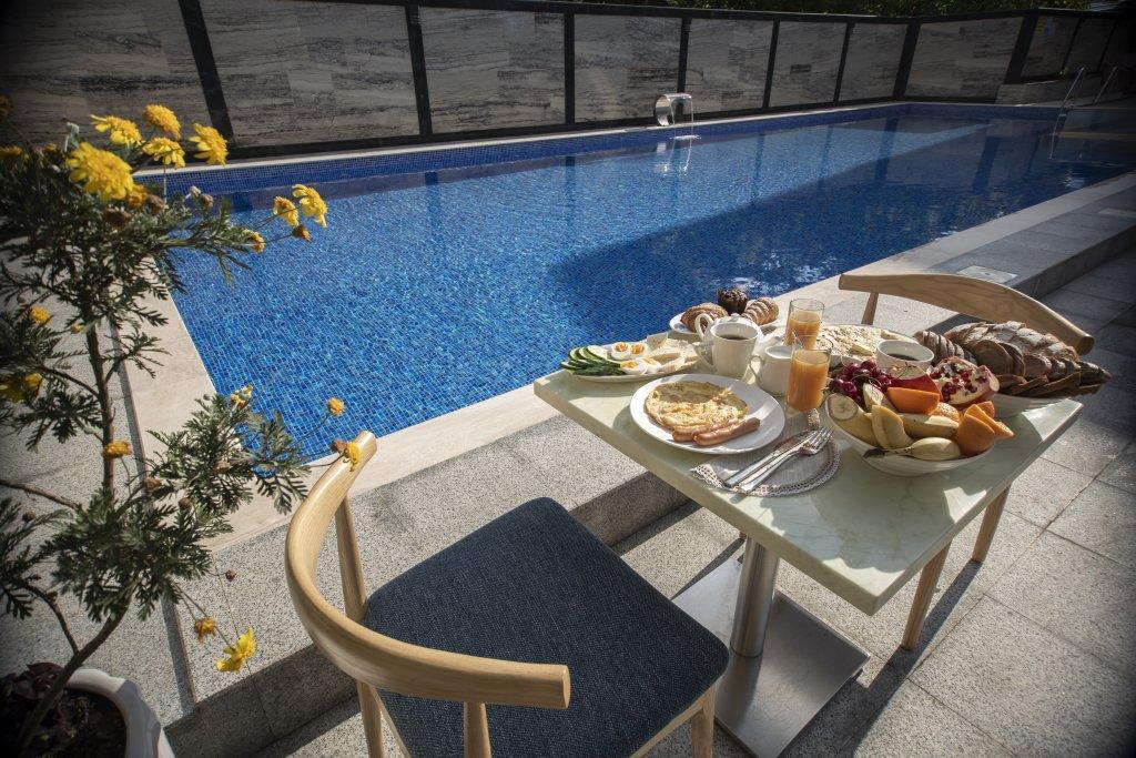 Chveni Ezo Boutique Hotel Kobuleti Extérieur photo